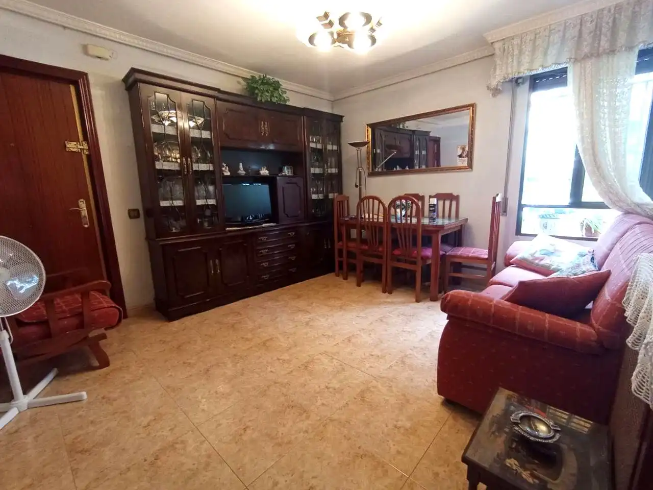 Wohnzimmer von Wohnung zur Miete in Madrid mit Möbliert