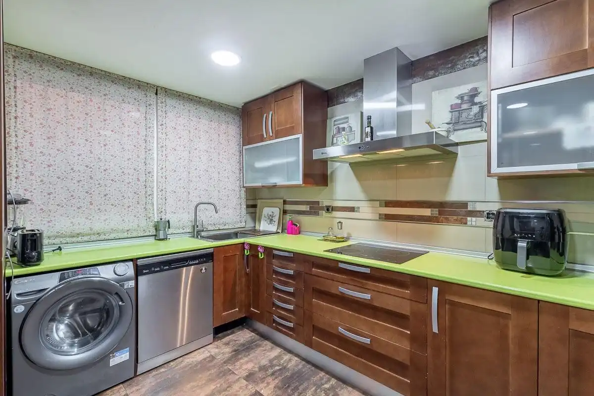Kitchen of Flat for sale in Granada  with Air Conditioner and Terrace