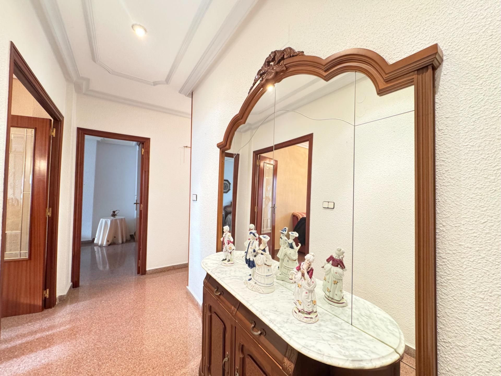 Flat for sale in Petrer  with Private garden, Terrace and Balcony