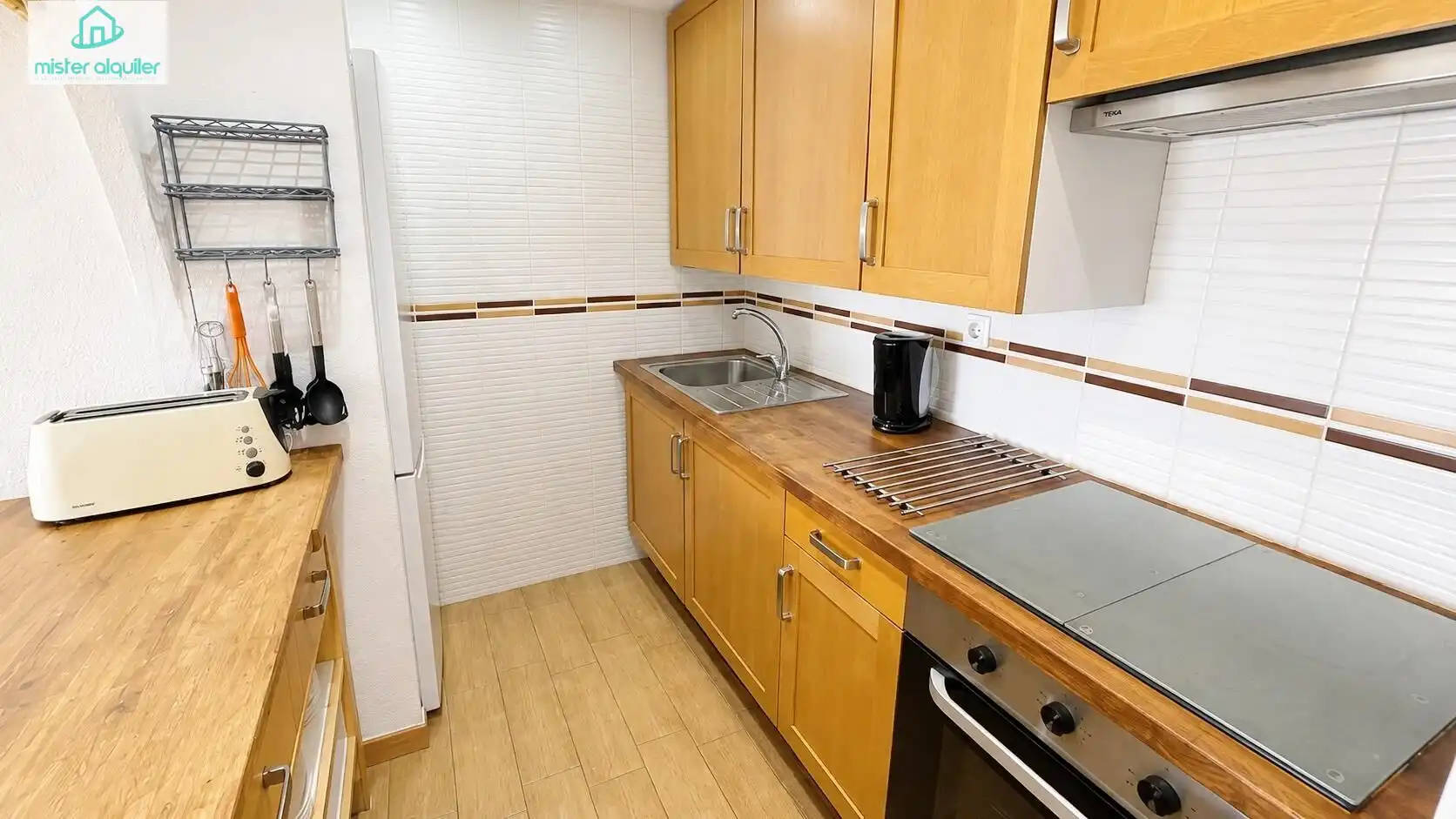 Cocina de Casa o chalet de alquiler en El Campello con Calefacción, Terraza y Amueblado