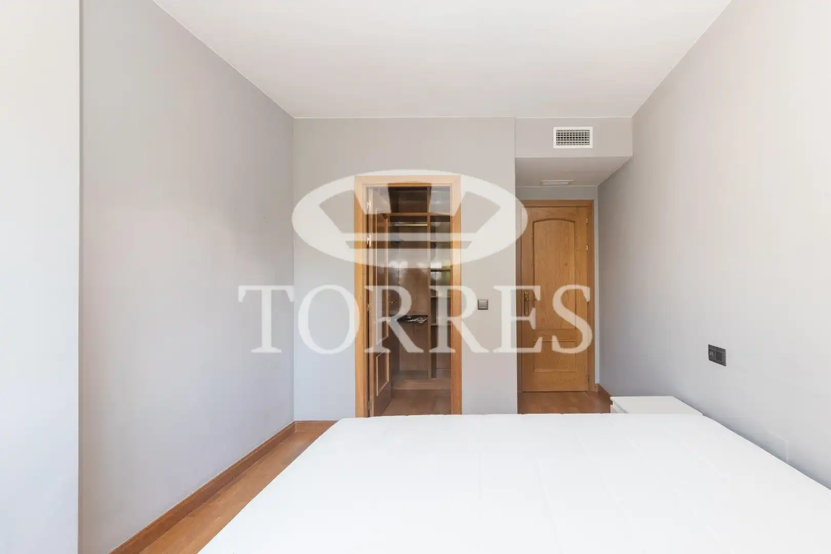 Dormitori de Pis en venda en Málaga amb Aire condicionat, Parquet i Piscina comunitària