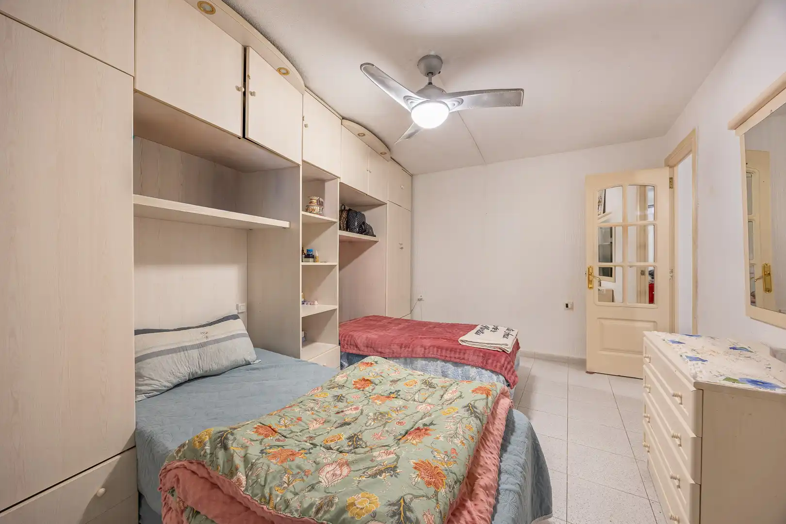 Habitación de Piso en venta en Benidorm con Amueblado