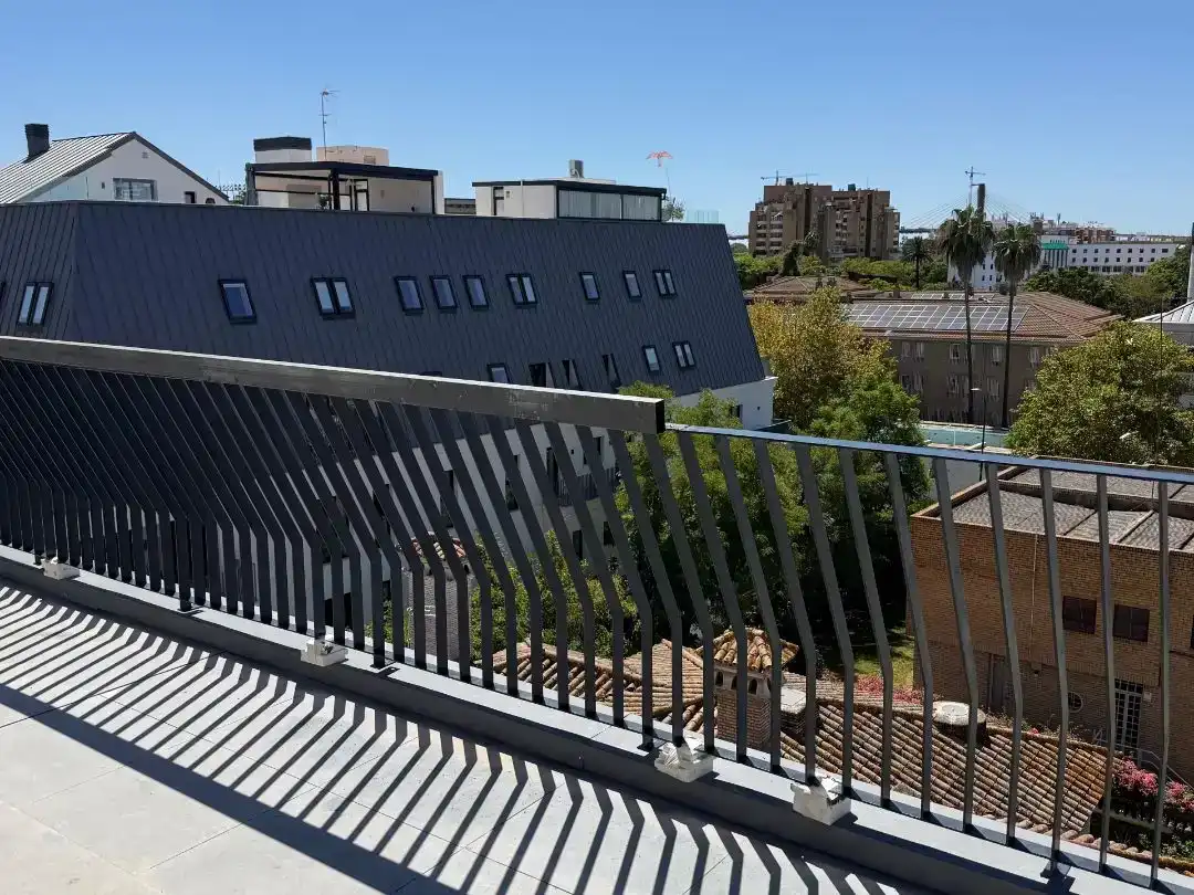 Terrassa de Pis en venda en  Sevilla Capital amb Aire condicionat