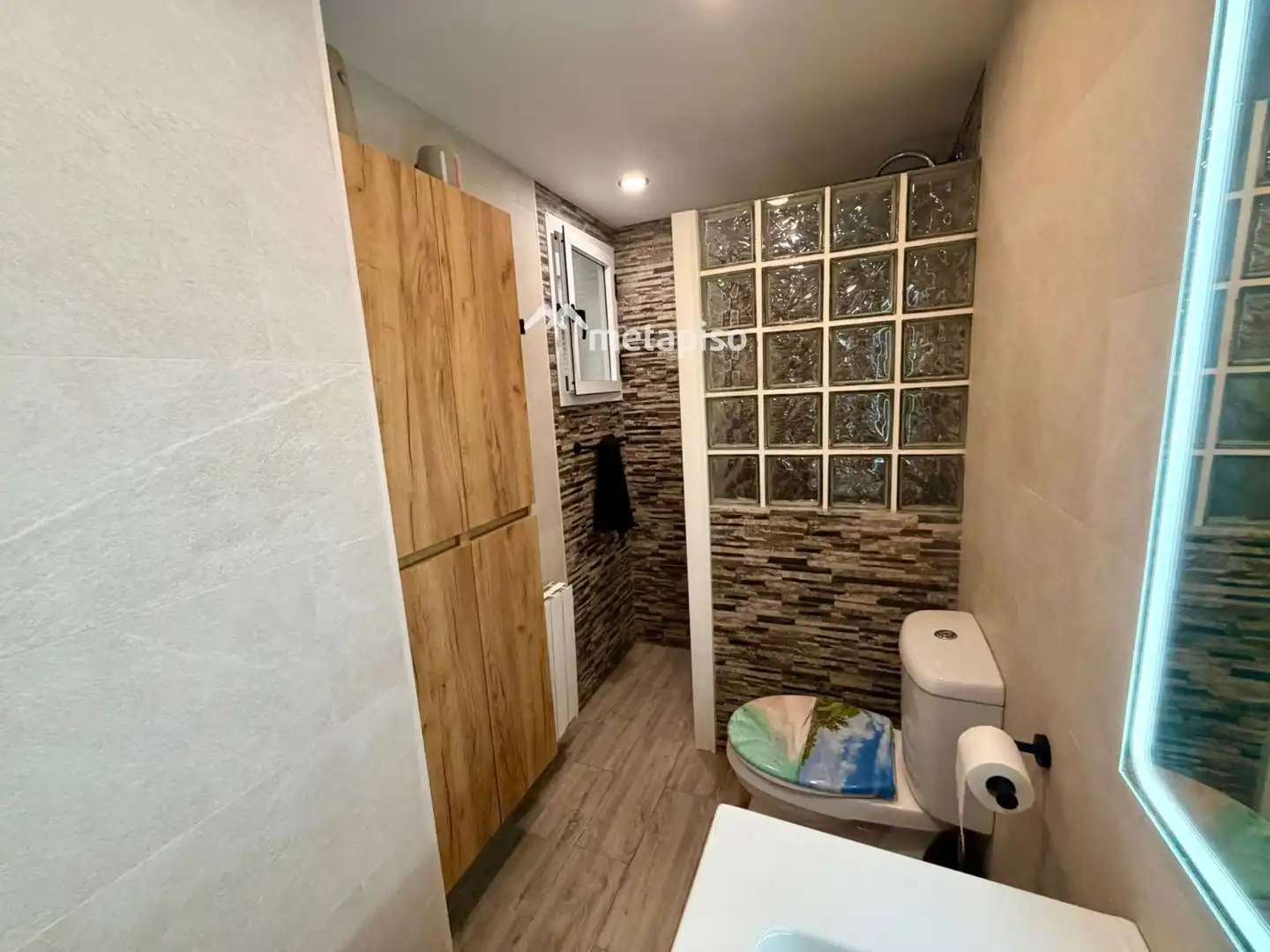 Badezimmer von Wohnung zum Verkauf in El Vendrell mit Klimaanlage, Heizung und Terrasse
