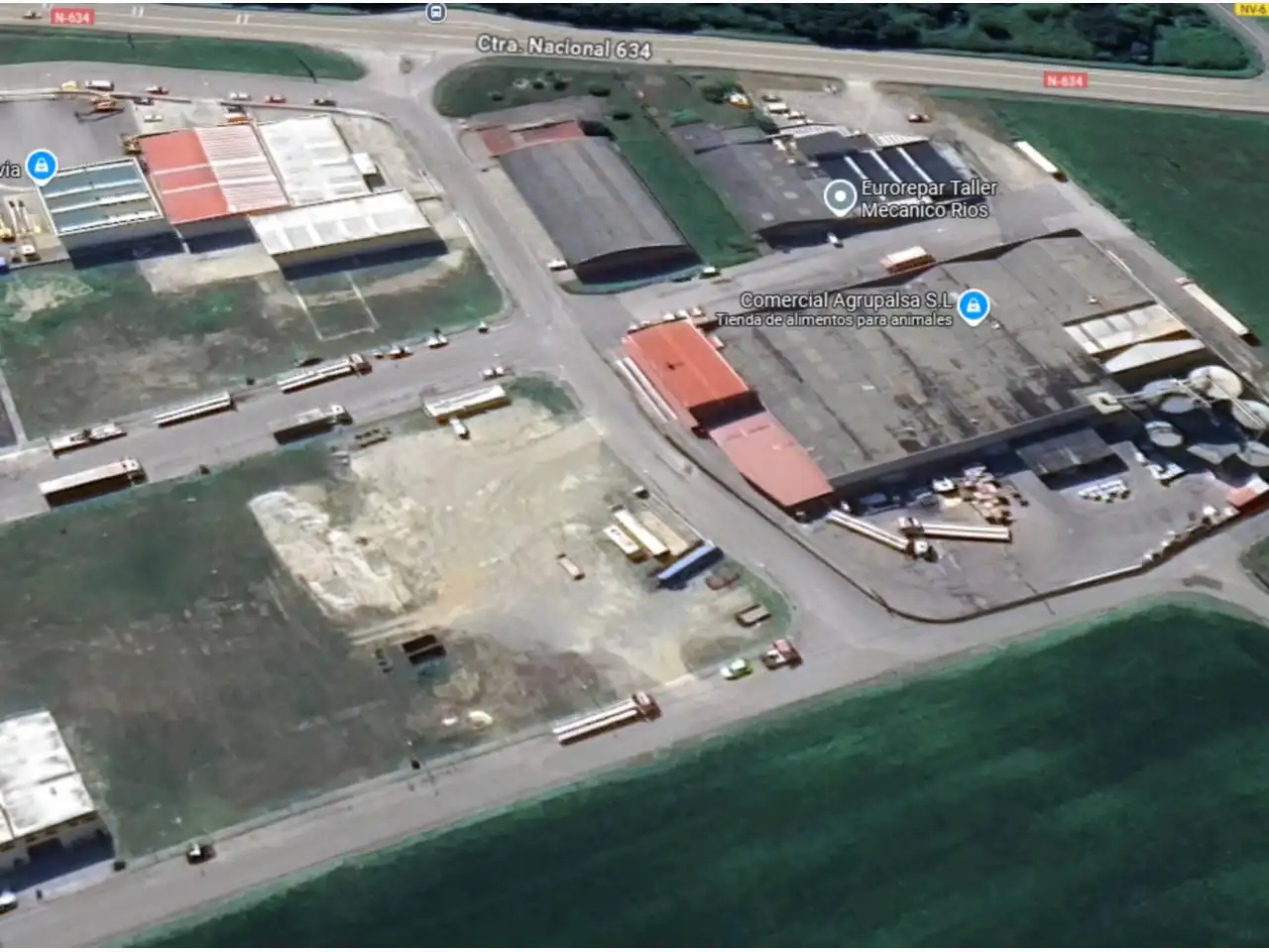 Terreny industrial en venda a Navia, Asturias