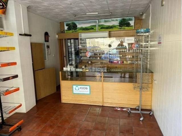 Local comercial en Alquiler en Raval Roig - Virgen del Socorro