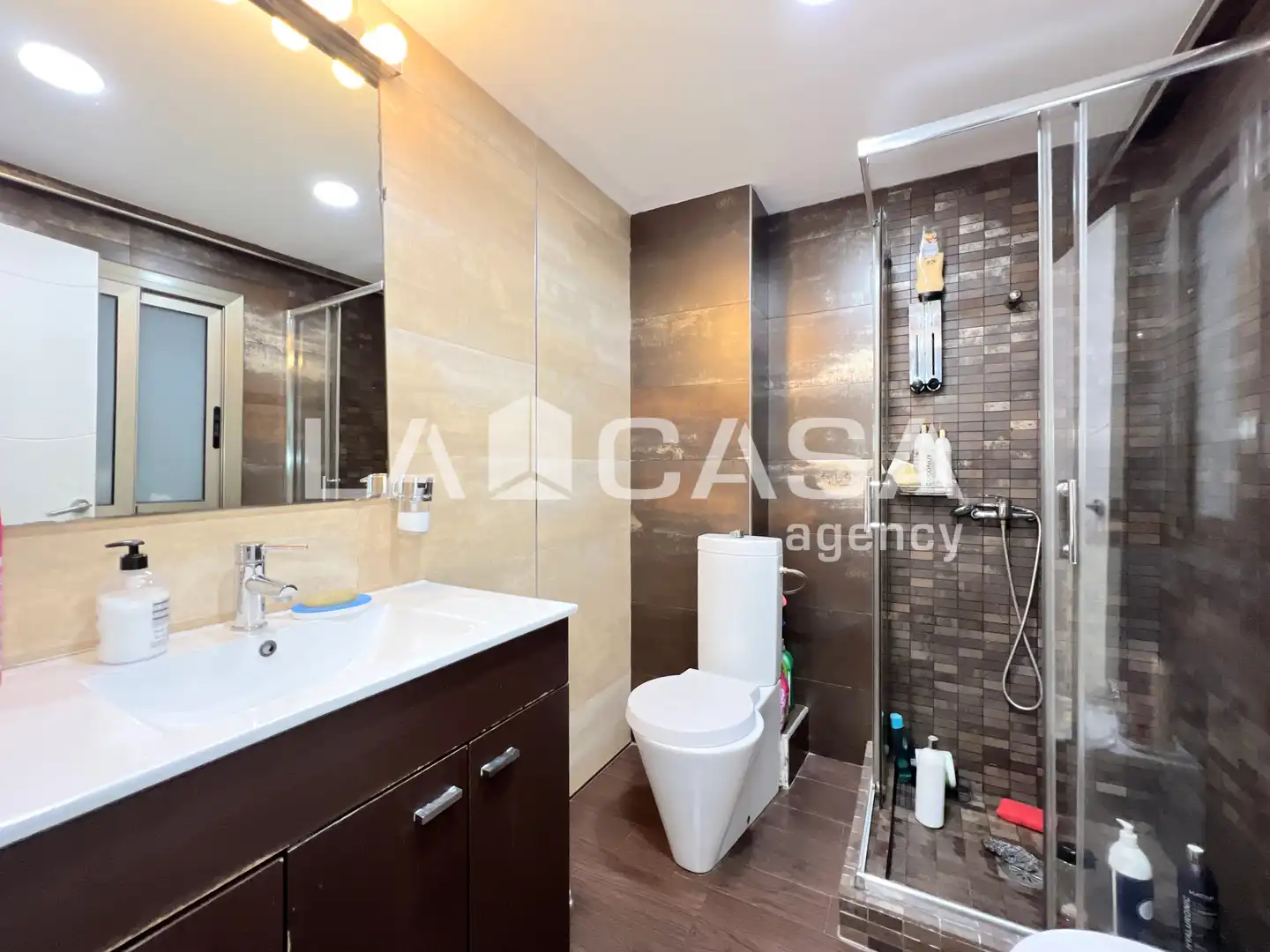Bathroom of Flat for sale in Badalona  with Balcony