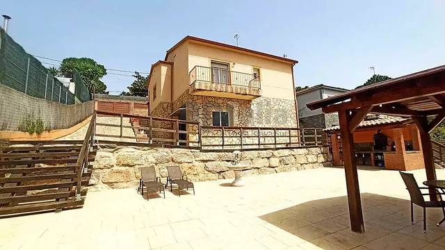 Casa-chalet en Venta en Aiguaviva Parc