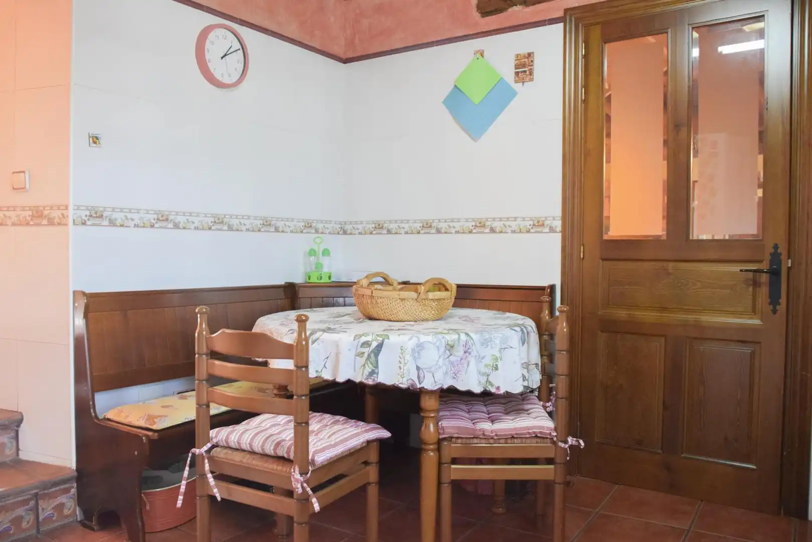 Menjador de Finca rústica en venda en Riello amb Calefacció