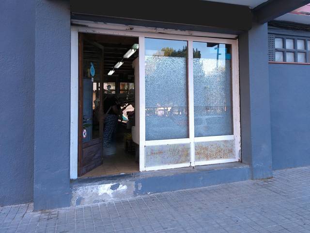 Local comercial en Alquiler en La Roureda