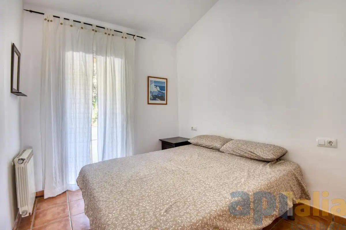 Dormitori de Casa adosada en venda en Sant Feliu de Guíxols amb Calefacció, Jardí privat i Terrassa