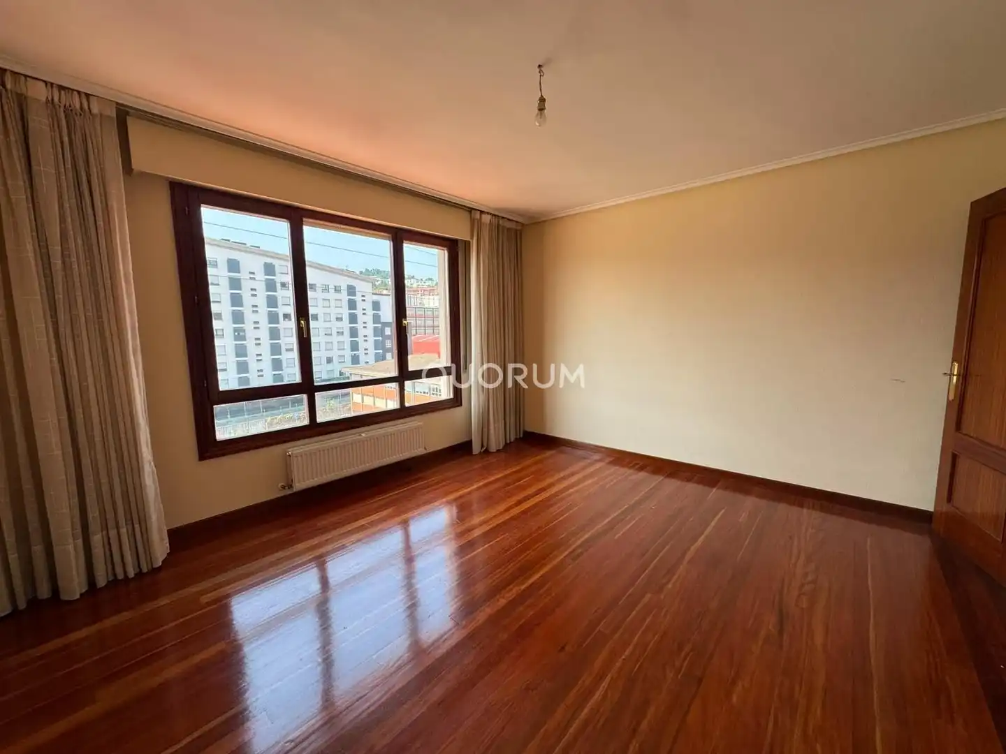 Habitación de Ático en venta en Barakaldo  con Calefacción, Terraza y Trastero