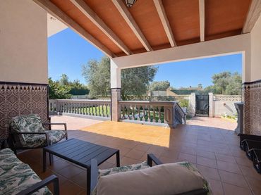 Detached house with pool for sale in Carrer Carrer Mimosa