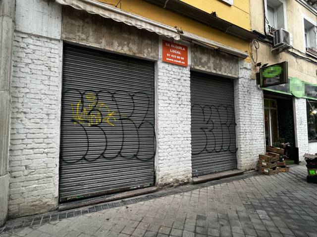 Local comercial en Alquiler en Calle de Cavanilles, 29 en Pacífico