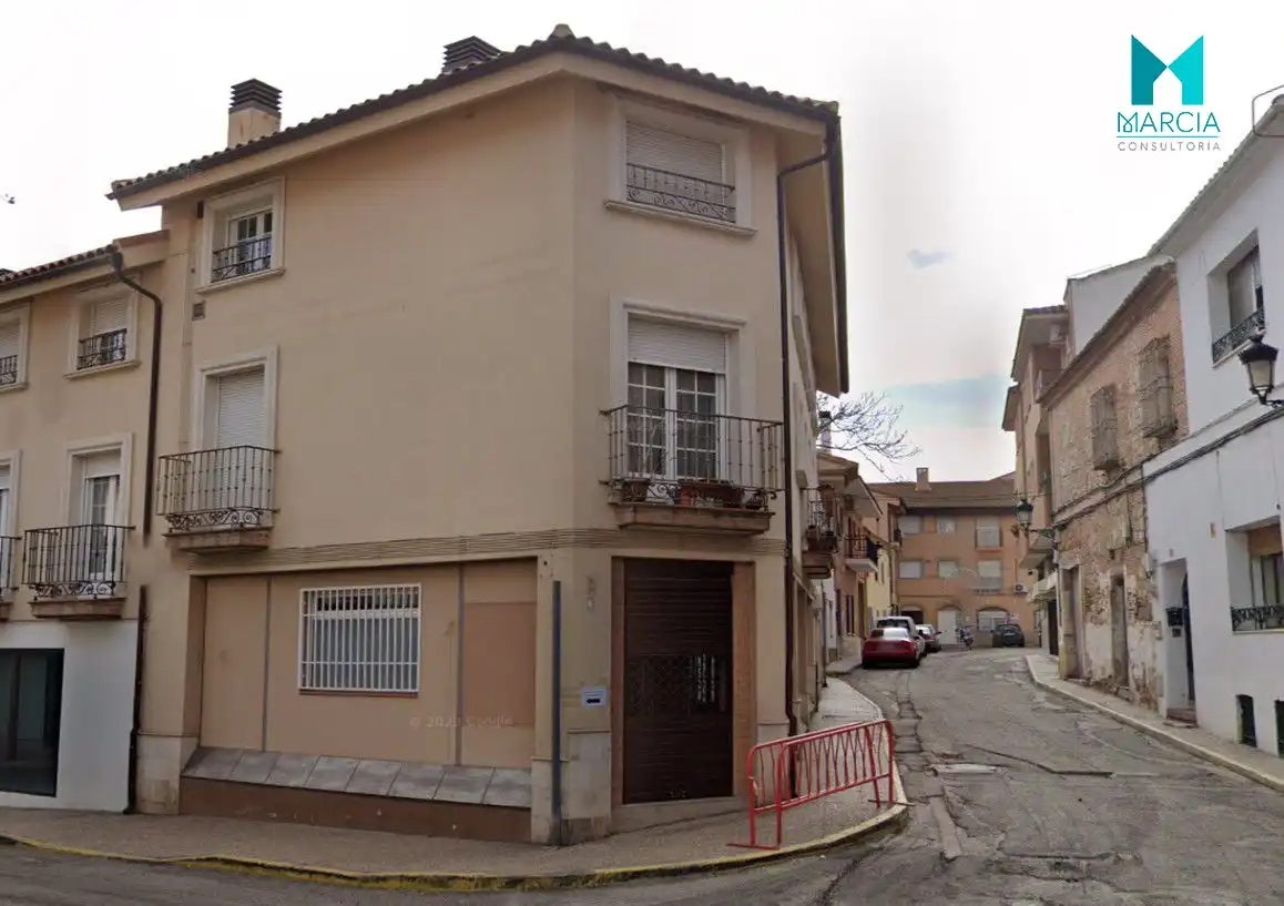 Vista exterior de Piso en venta en Campo Real