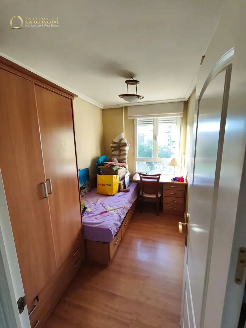 Bedroom of Flat for sale in Madrid  with Heating, Storage room and Furnished