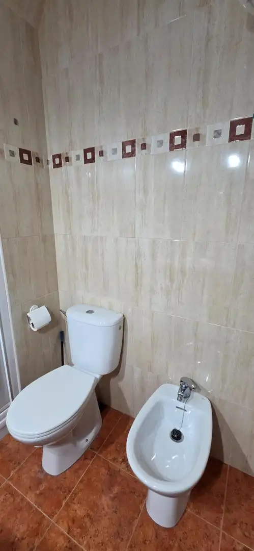 Bathroom of Flat for sale in Sevilla  with Terrace