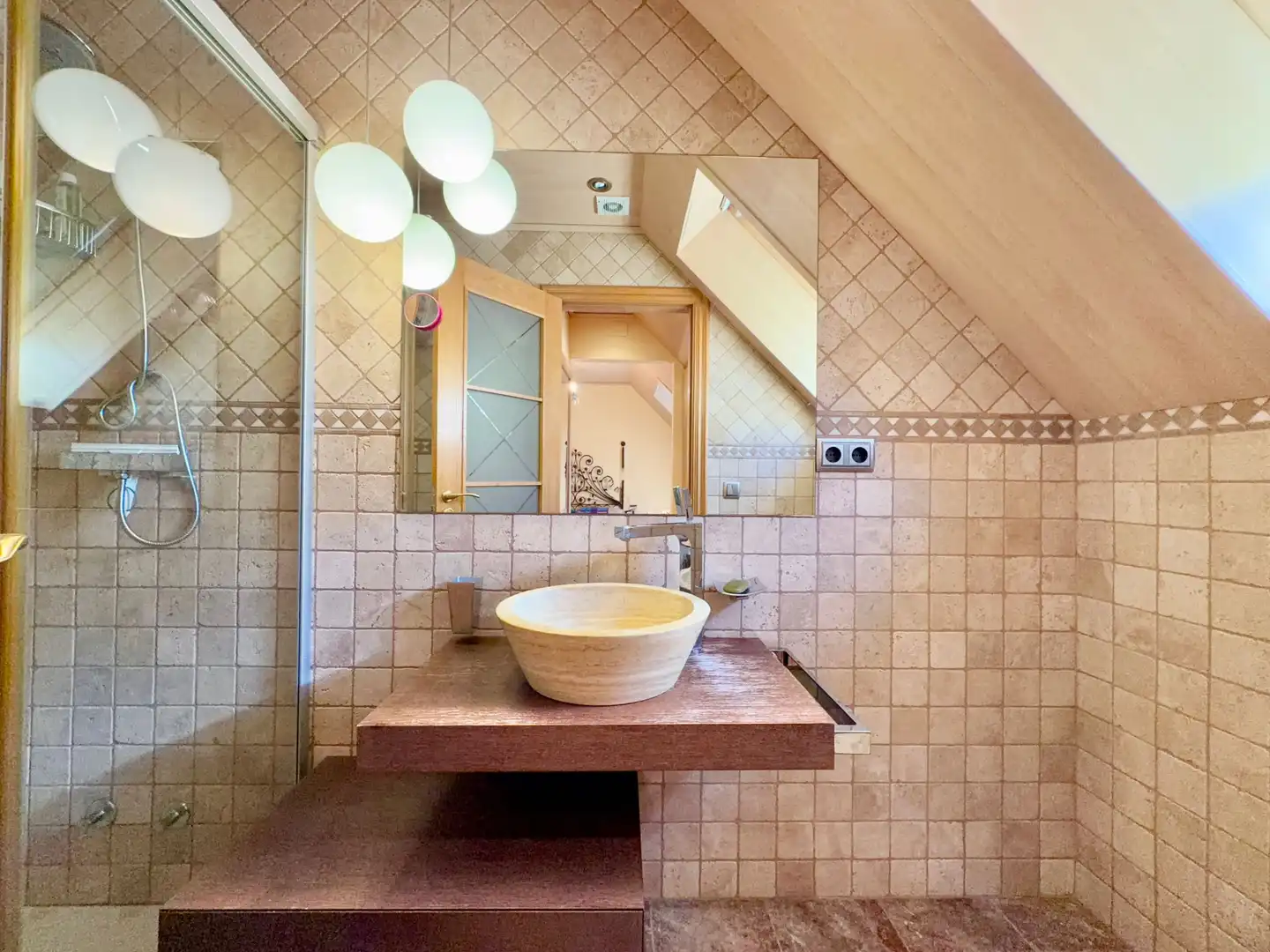 Bany de Casa o xalet en venda en Bossòst amb Calefacció, Parquet i Terrassa