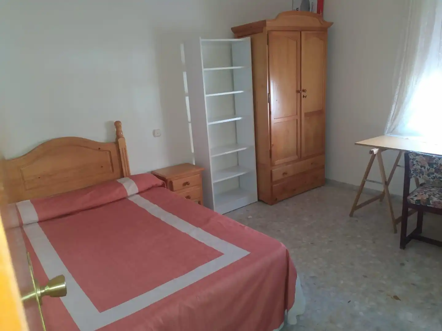Schlafzimmer von Wohnung zur Miete in Cáceres mit Terrasse, Möbliert und Balkon