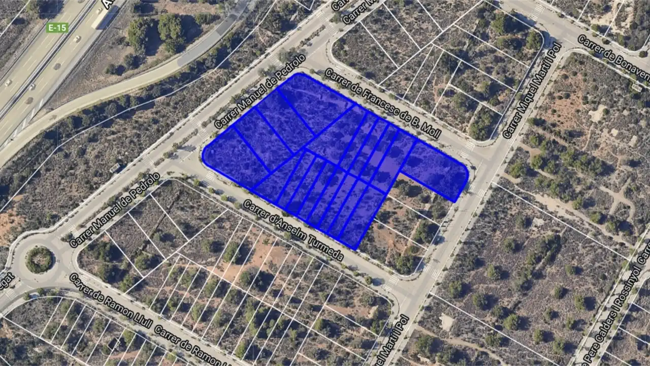 Residential land for sale in Carrer Carrer de les Roquetes