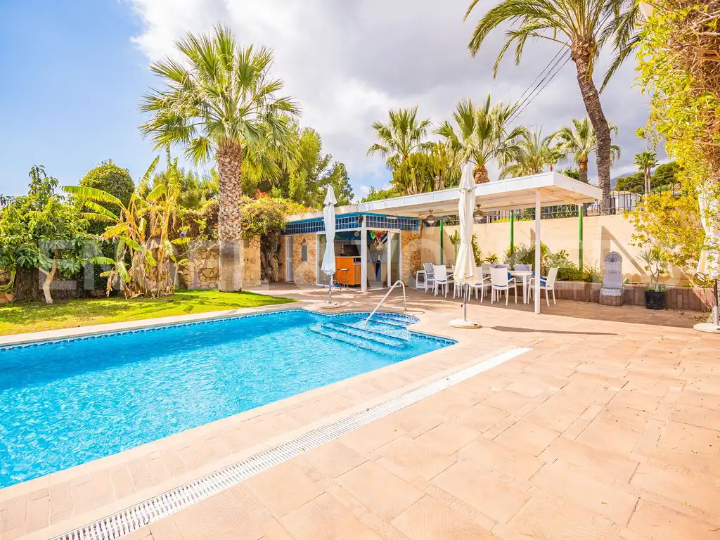 Casa con piscina en venta en Urbanizaciones, imagen 17