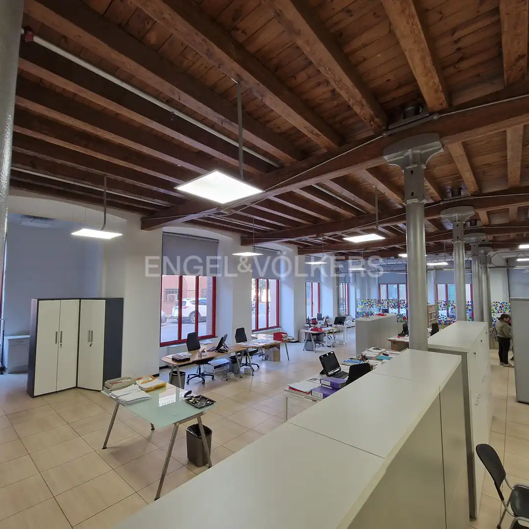 Office space with lift for sale in Santa Coloma de Cervelló, imagen 5