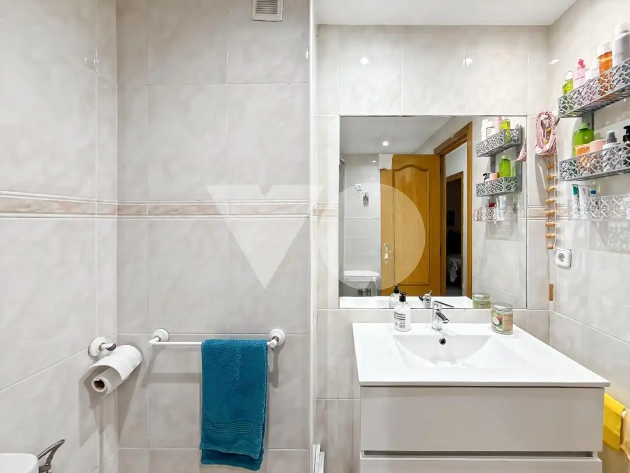 Bathroom of Ground floor for sale in Alcobendas  with Heating, Terrace and Storage room