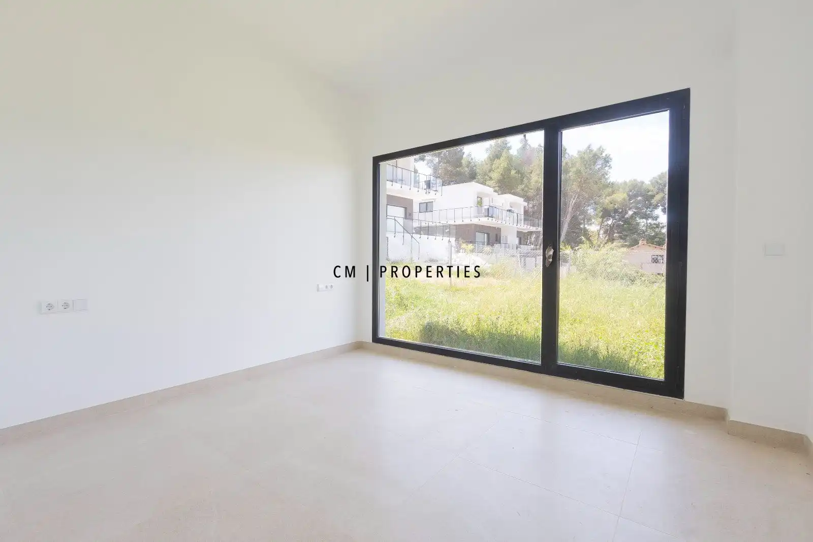 Terraza de Casa adosada en venta en Chiva con Aire acondicionado, Calefacción y Jardín privado