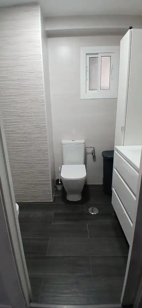 Baño de Piso en venta en Málaga con Aire acondicionado, Calefacción y Terraza
