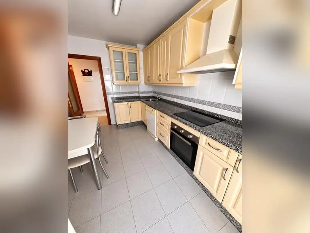 Flat with lift for sale in Estepona Pueblo, imagen 5
