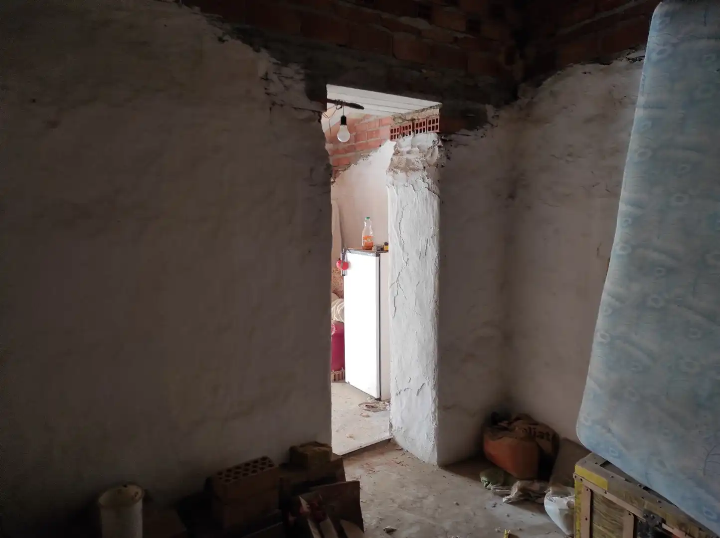 Casa adosada en venda a Benamocarra