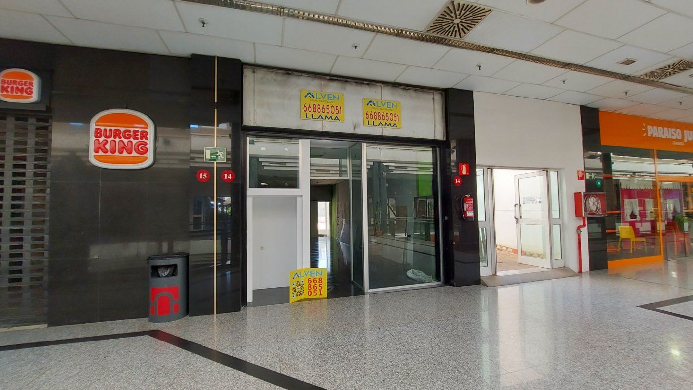 Premises for sale in Arabial, 45, Fígares