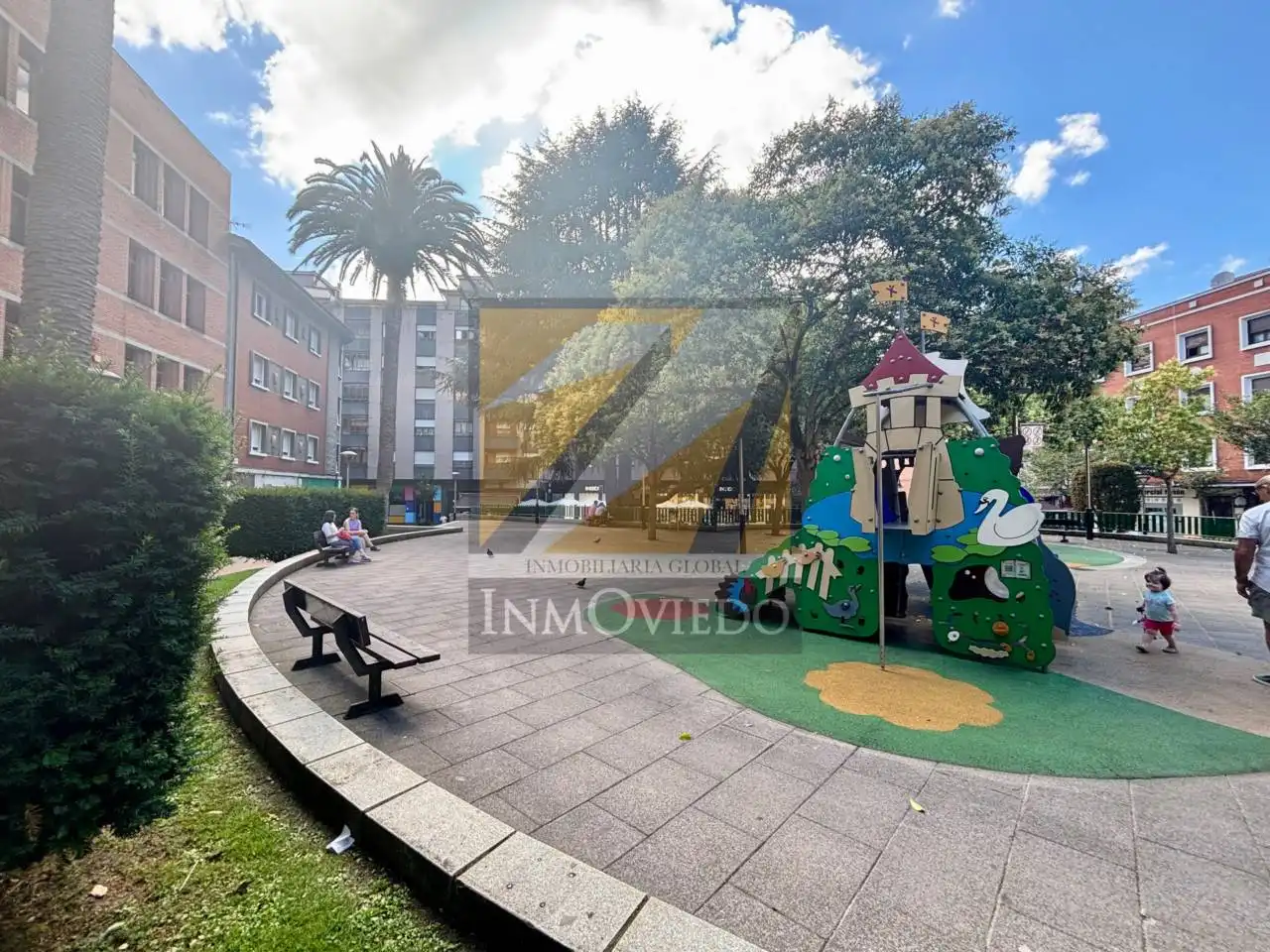 Piso en venta en Calle Ramón y Cajal, La Villa - Bazuelo