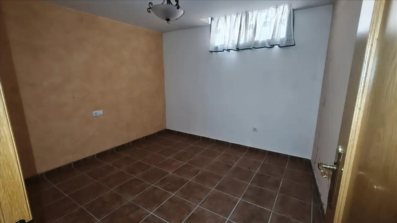Piso en venta en Ciudad Real con Calefacción, Parquet y Trastero