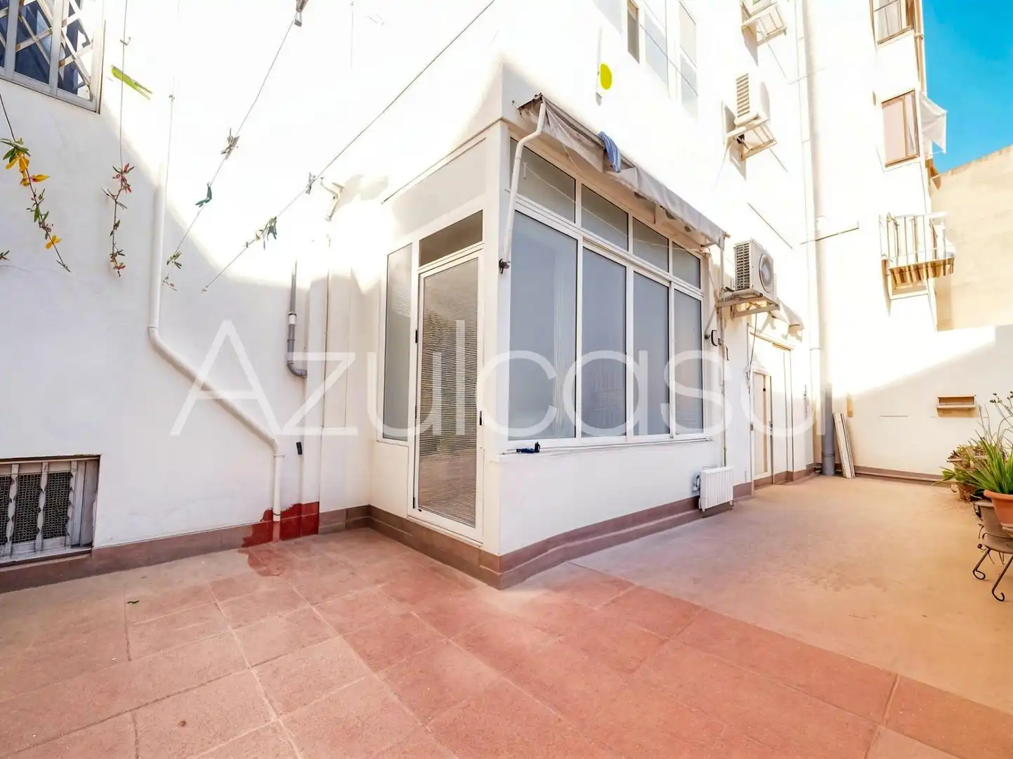 Vista exterior de Piso en venta en Alicante / Alacant con Aire acondicionado