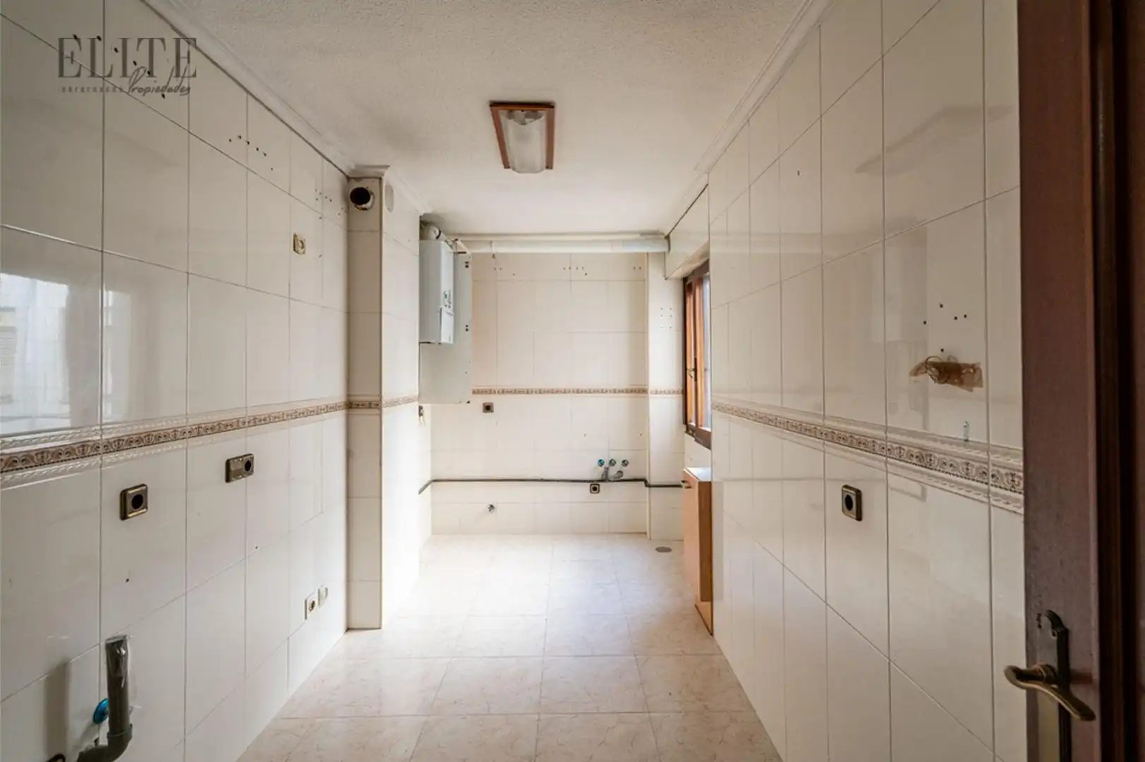 Cuina de Pis en venda en Santander amb Calefacció i Parquet