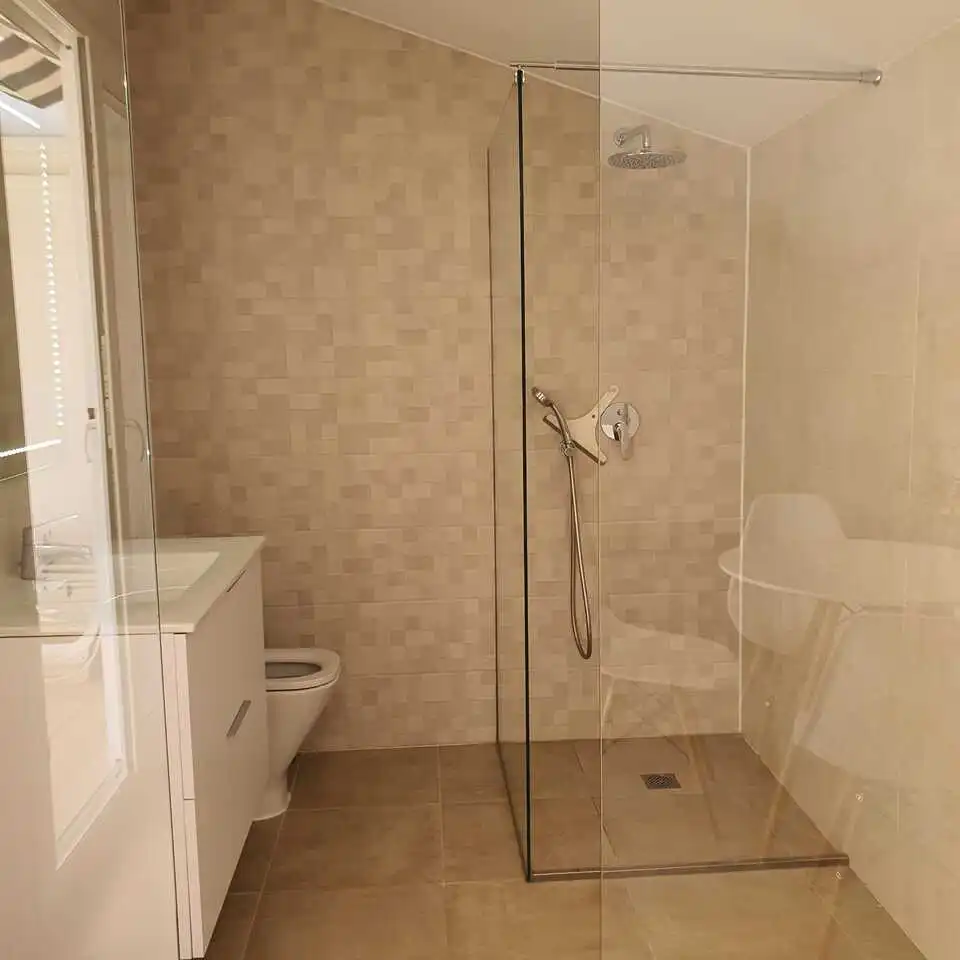 Baño de Casa adosada en venta en Rojales con Microondas