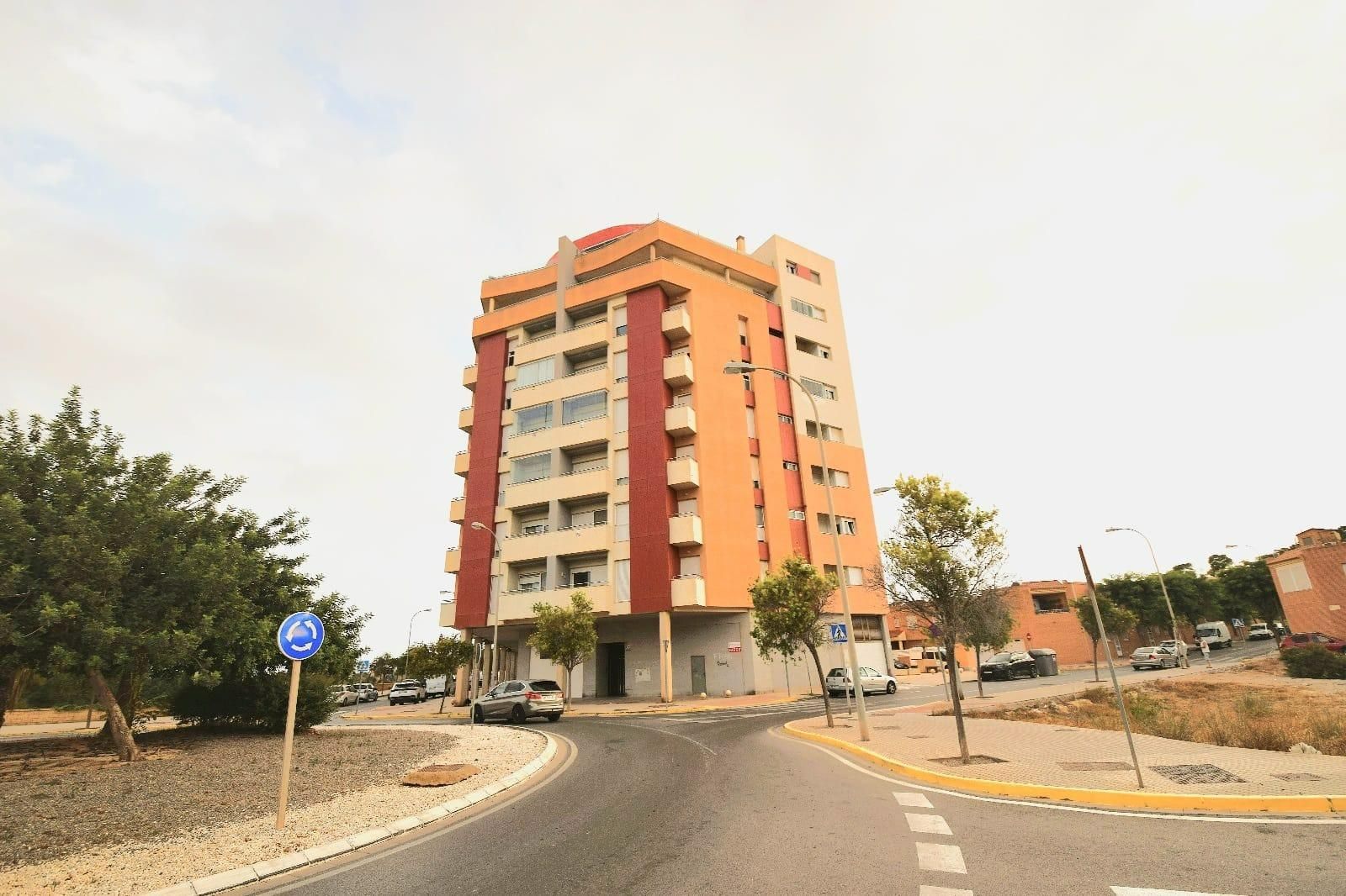 Vista exterior de Pis en venda en El Ejido amb Aire condicionat, Terrassa i Balcó