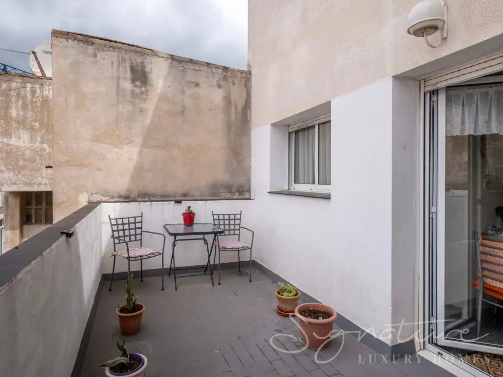 Terraza de Edificio en venta en L'Hospitalet de Llobregat