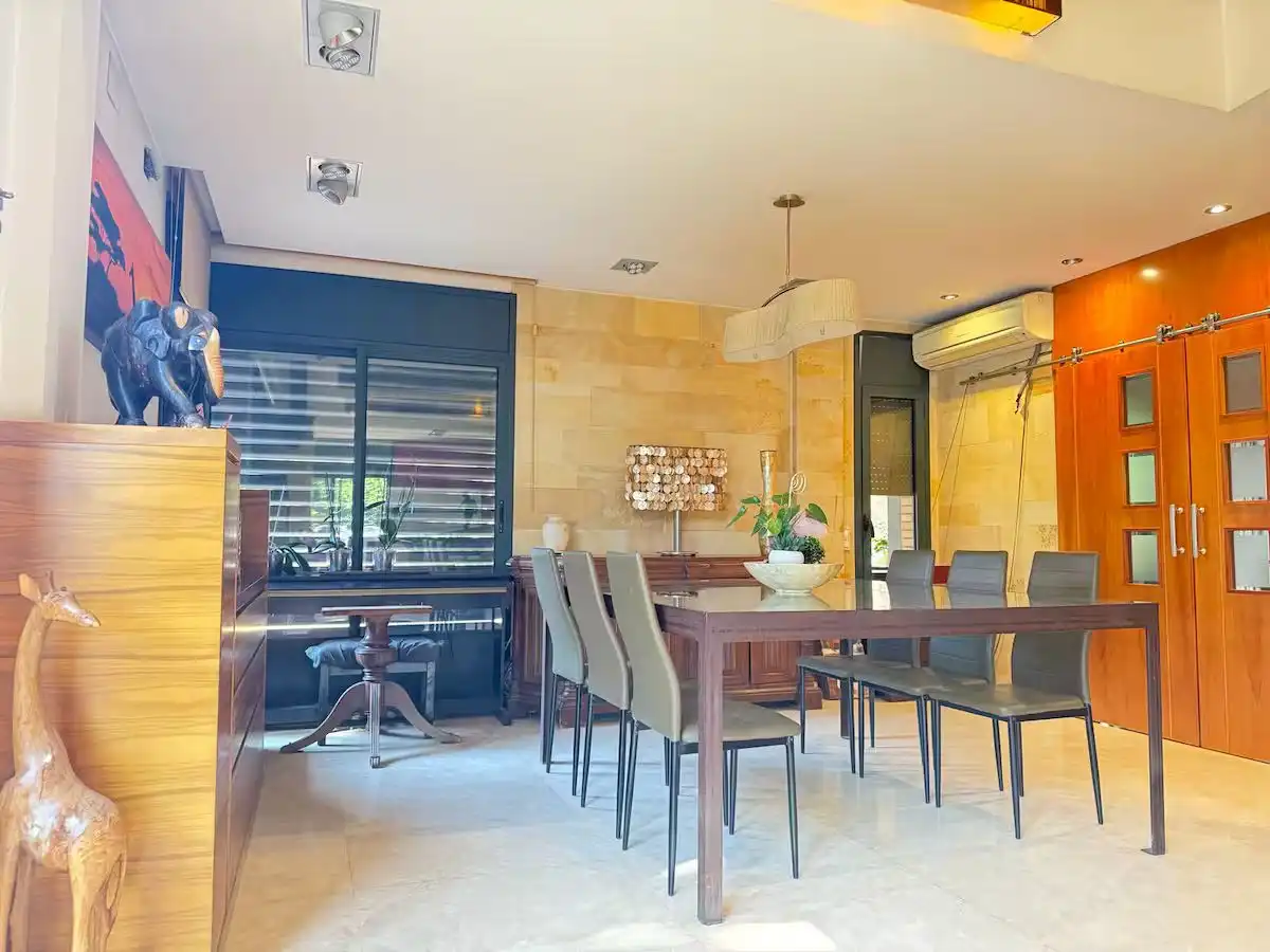 Dining room of Houses for rent in Castelldefels  with Air Conditioner, Private garden and Terrace