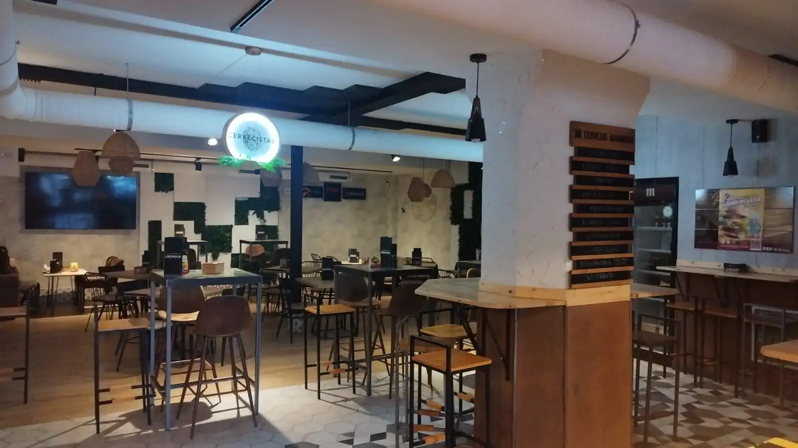 Commercial properties for transfer in Aranjuez  with Air Conditioner and Furnished