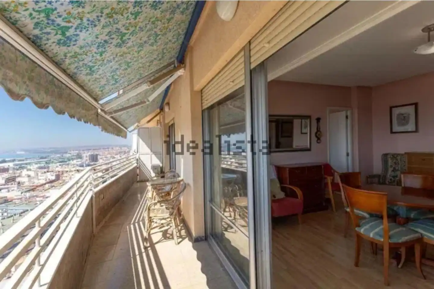 Piso en venta en Alicante / Alacant con Calefacción y Terraza