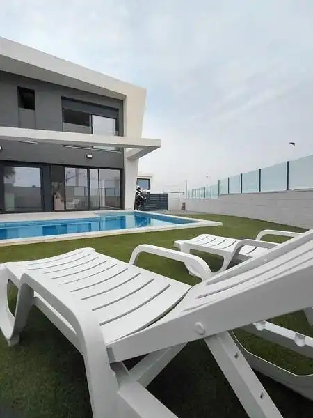 Xalet amb piscina en venda a Gran Alacant, imagen 2