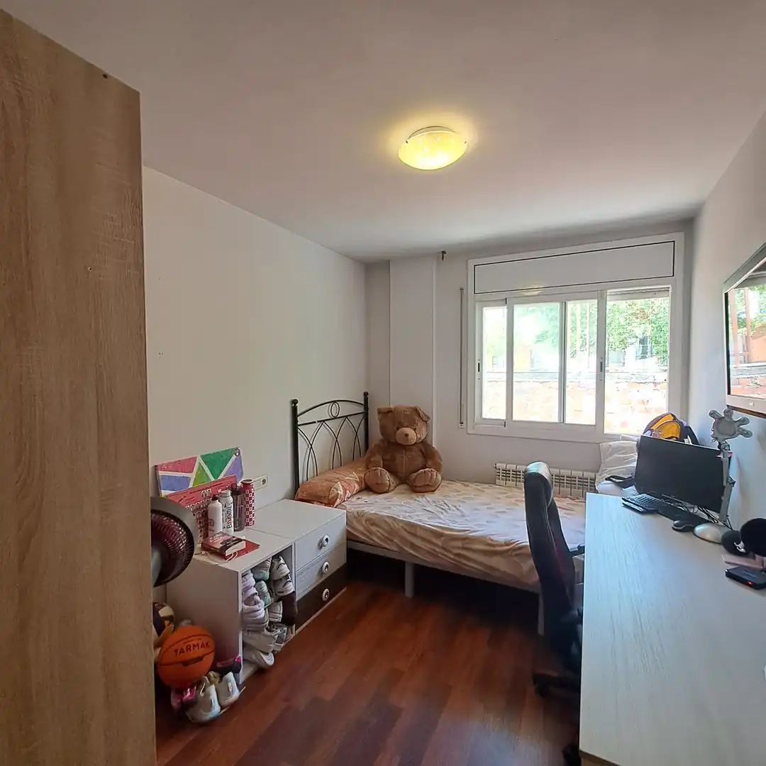 Habitación de Dúplex en venta en Castellbisbal con Calefacción, Parquet y Terraza