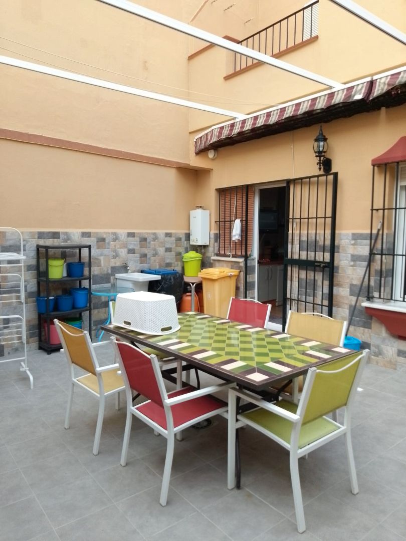 Terrassa de Casa o xalet en venda en La Rinconada amb Aire condicionat, Terrassa i Balcó