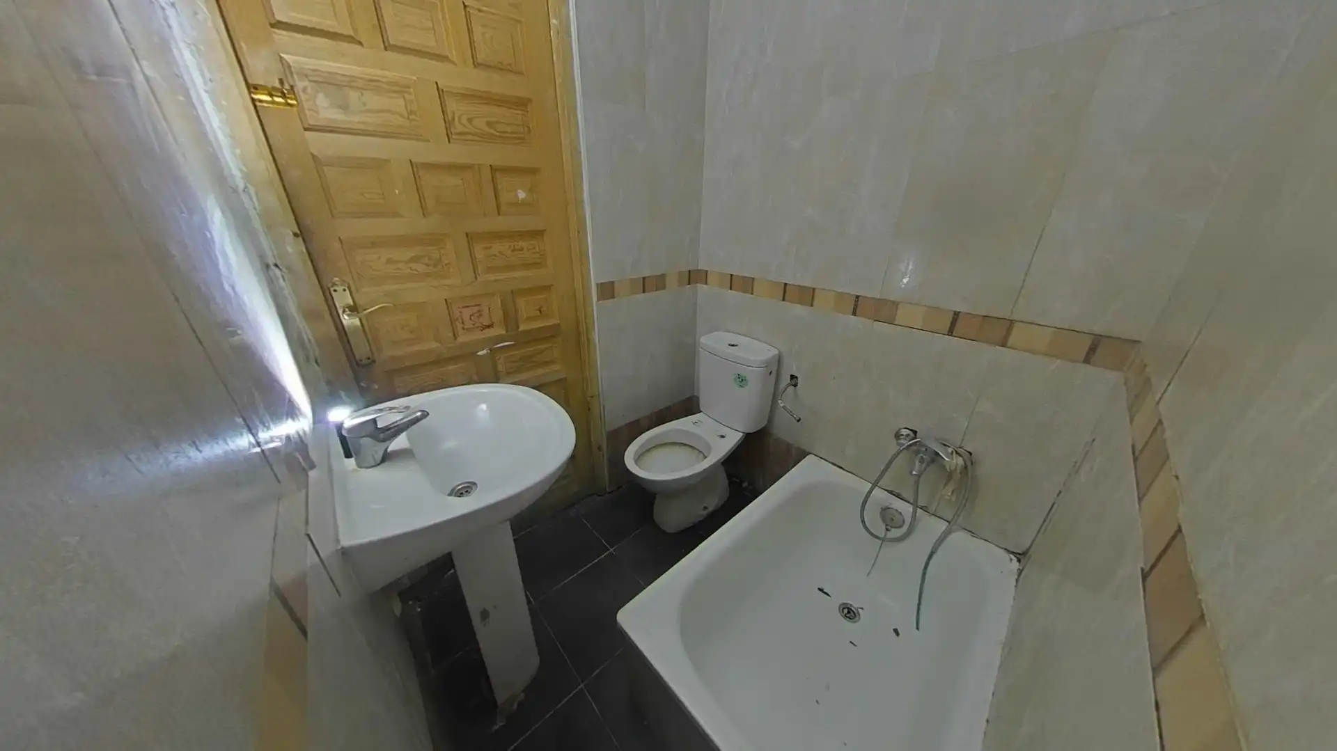 Badezimmer von Wohnung zum Verkauf in Huesca