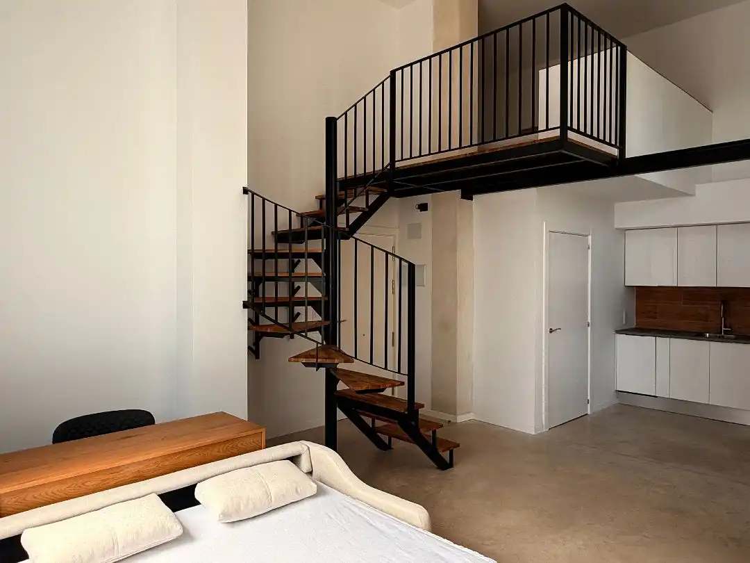 Schlafzimmer von Loft zur Miete in Paterna mit Klimaanlage, Parkett und Möbliert
