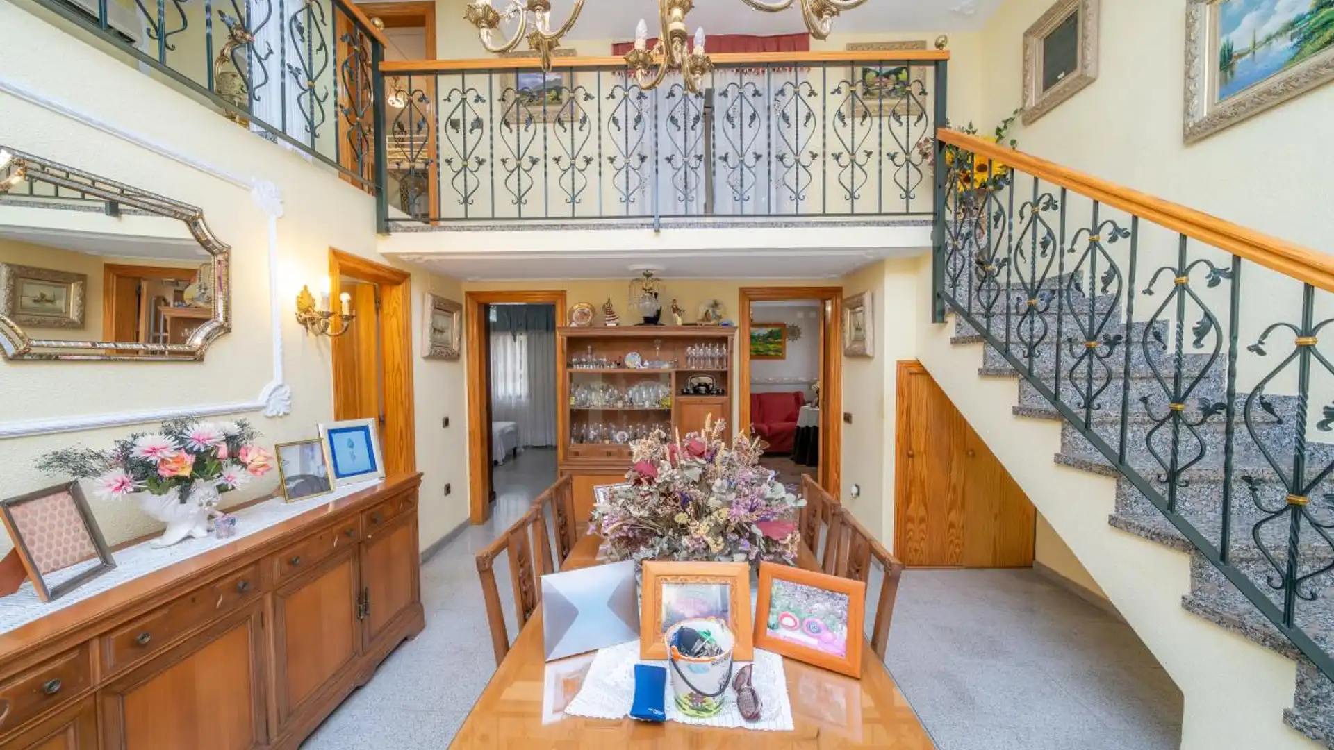 Casa adosada en venta en Alicante / Alacant con Aire acondicionado, Calefacción y Jardín privado