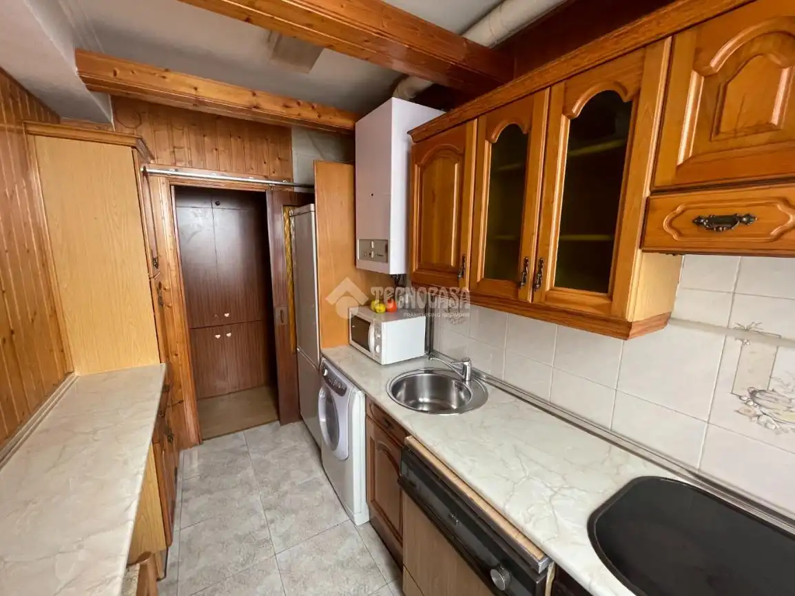 Cocina de Piso en venta en Zaragoza con Calefacción y Amueblado