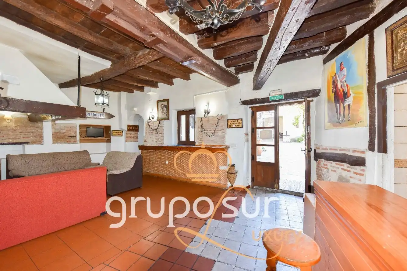 Country homes for sale in Olmedo  with Heating, Private garden and Parquet flooring